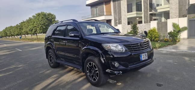 Toyota Fortuner 2013 Total Guenine