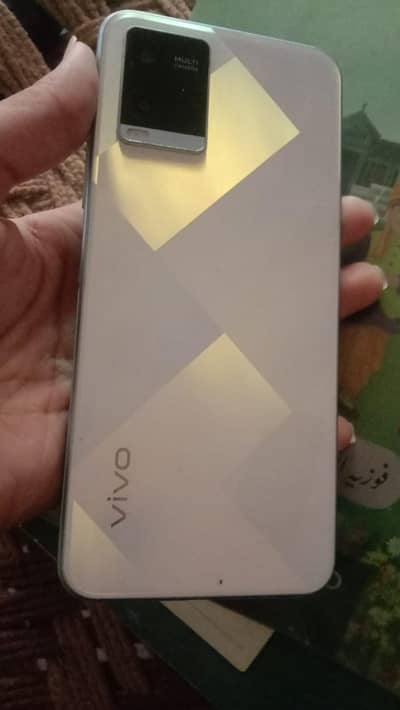 vivo Y21 With Box