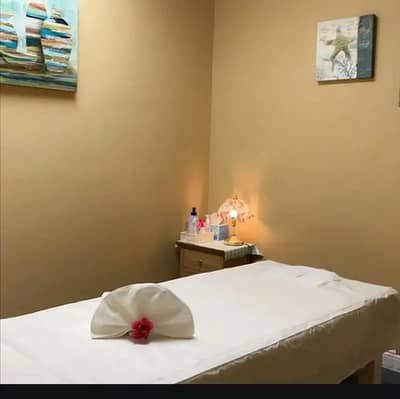 Urgent need females staff for saloon and spa center