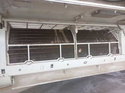 AC split Haier 1.5 urgent sale out