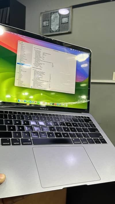 MacBook Air 2018 Core i5 | 16GB RAM | 256GB SSD | 13.3" Retina Display