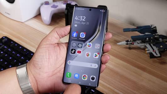 Tecno camon 40 pro; 8+8/256; cond10/10; urgent sale