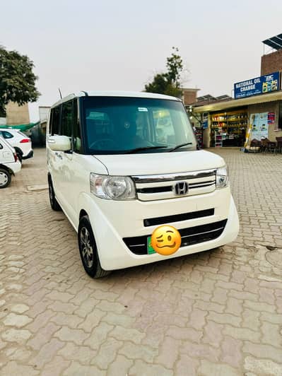 Honda N Box Full Option 2015/18