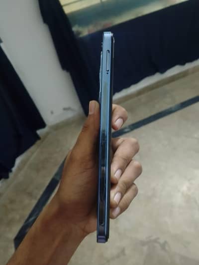 dabba hai charger b  hai