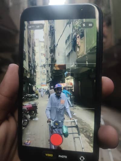 I phone 11 jv 128 gb 86