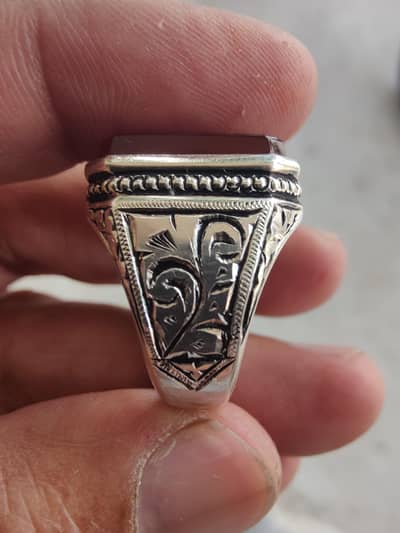 Natural Yamani Aqeeq Ring