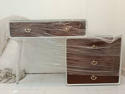 Brand New Luxury Dressing Table wBraith Mirror & Stool | Modern Wooden