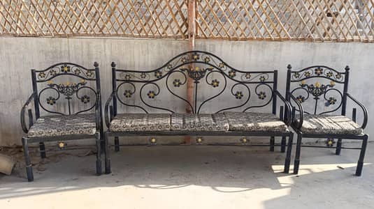 metal sofa set with table