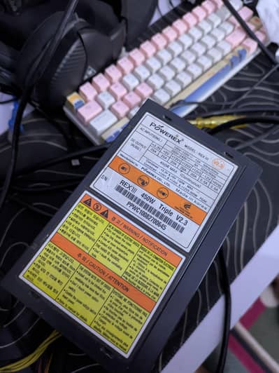 450W Powersupply - 2x 6pin connectors