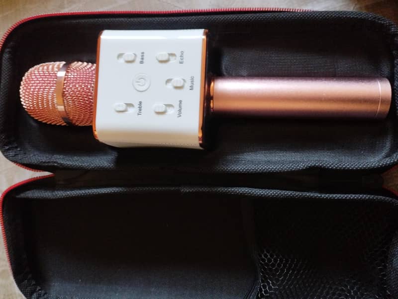 BLUETOOTH MIC SPEAKER 0