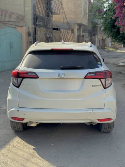 1/2 piece touching hai phlay sy manay kuch b nhi karwyaa