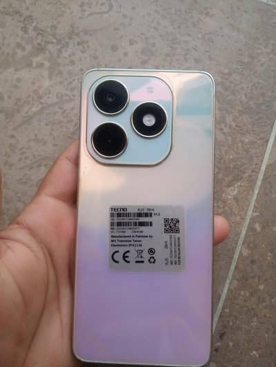 tecno spark 20 (8+8/256) with wareentyy box and charger lush condition