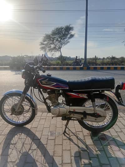 Honda CG 125 Black 2017 10/10