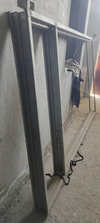 chagath. 8.5*4.5. new not used   14 gage chadar lagi ha