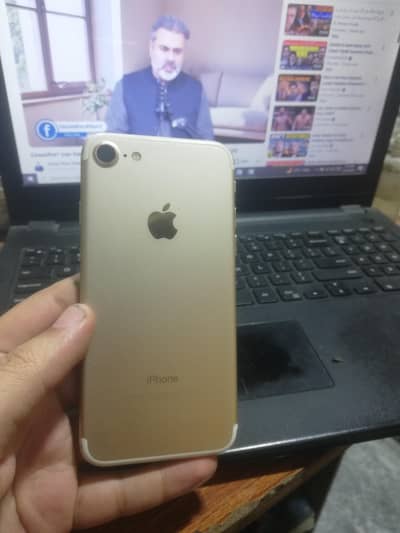 iphone 7 128gb Factory Unlock good condition