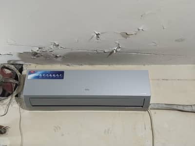 TCL AC 1.5 ton for sale new condition 3 season used