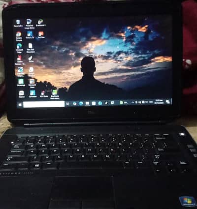Dell latitude Core i5 window 10 pro