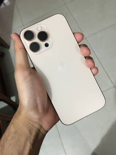 Apple iPhone 16 Pro Max