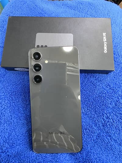 Samsung S24 FE 8/256GB official PTA