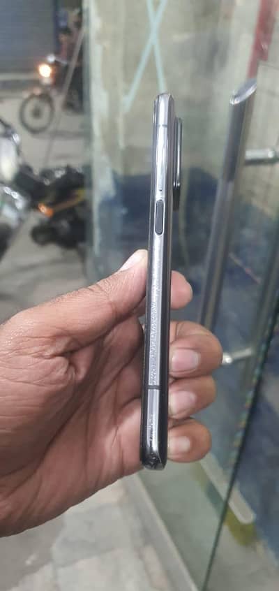 Mi10t 8/128. refresh rate 144 hrs