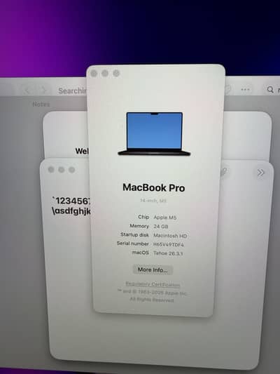 Macbook pro M5 24/1tb open box