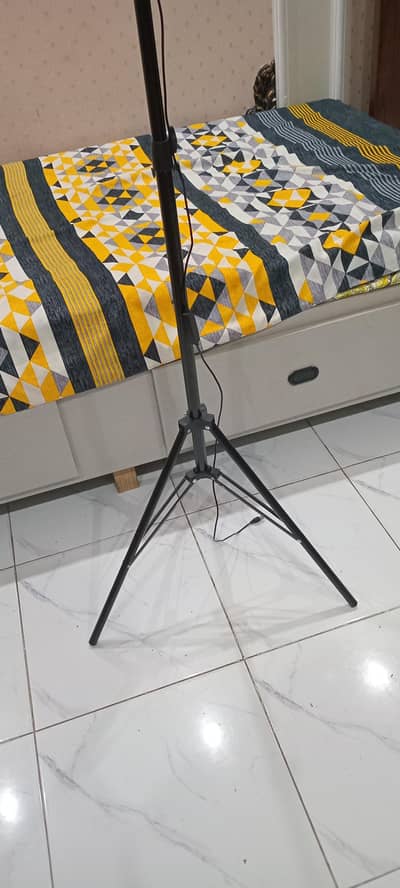 Tripod stand