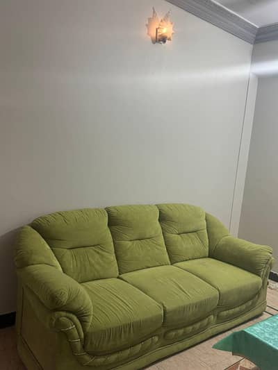 7 seater green velvet sofa set (comfortable)  Description