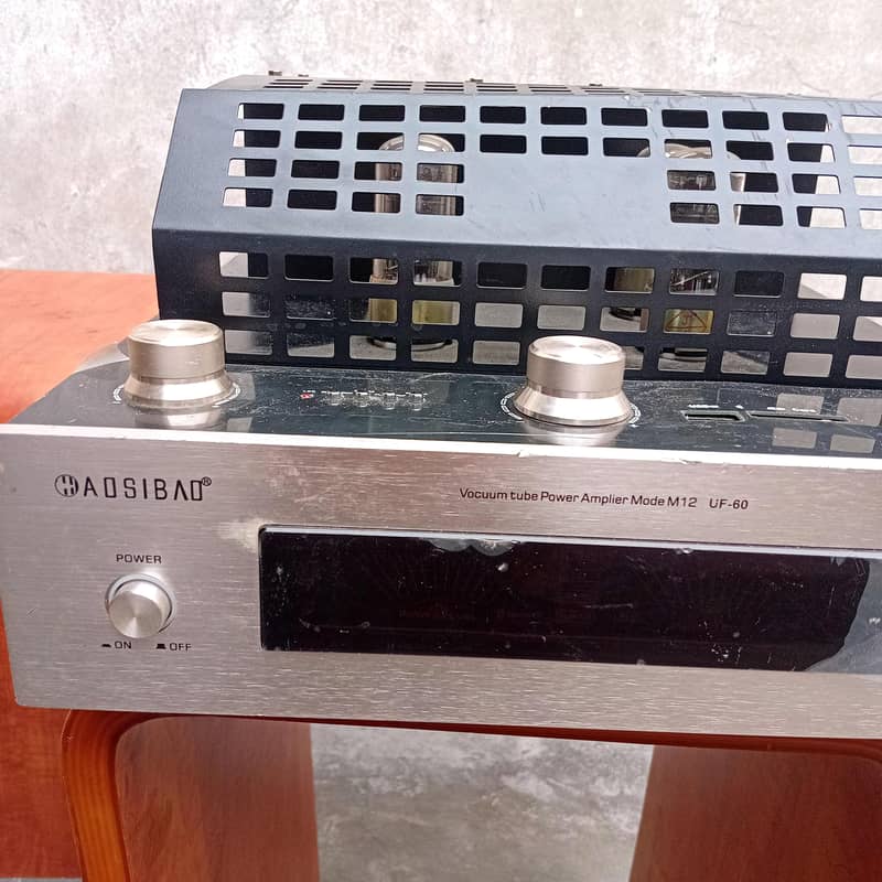 vacuum tubes amplifier 1