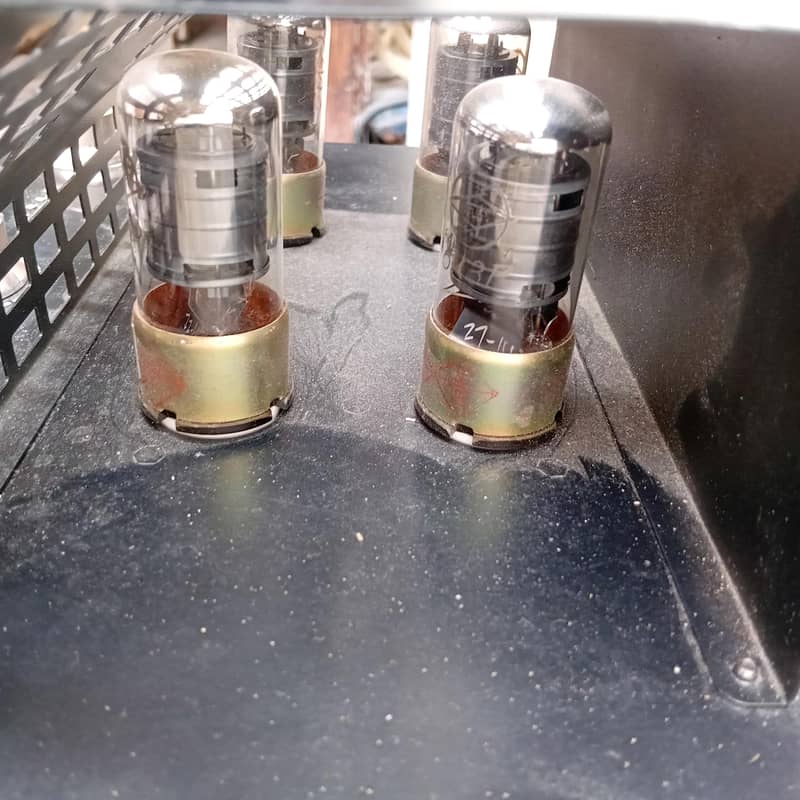 vacuum tubes amplifier 2