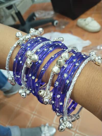 kashmiri churiyan (per dozen)