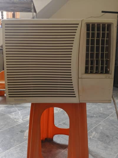Window AC 1.2 Ton General Company