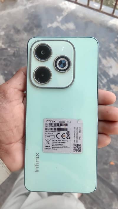 infinix hot 40i 8/128 condition 10/10 dual sim pta exchange ho jaye