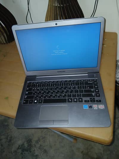 samsung laptop in excellent working condition