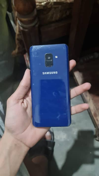 samsung a8 (2018)
