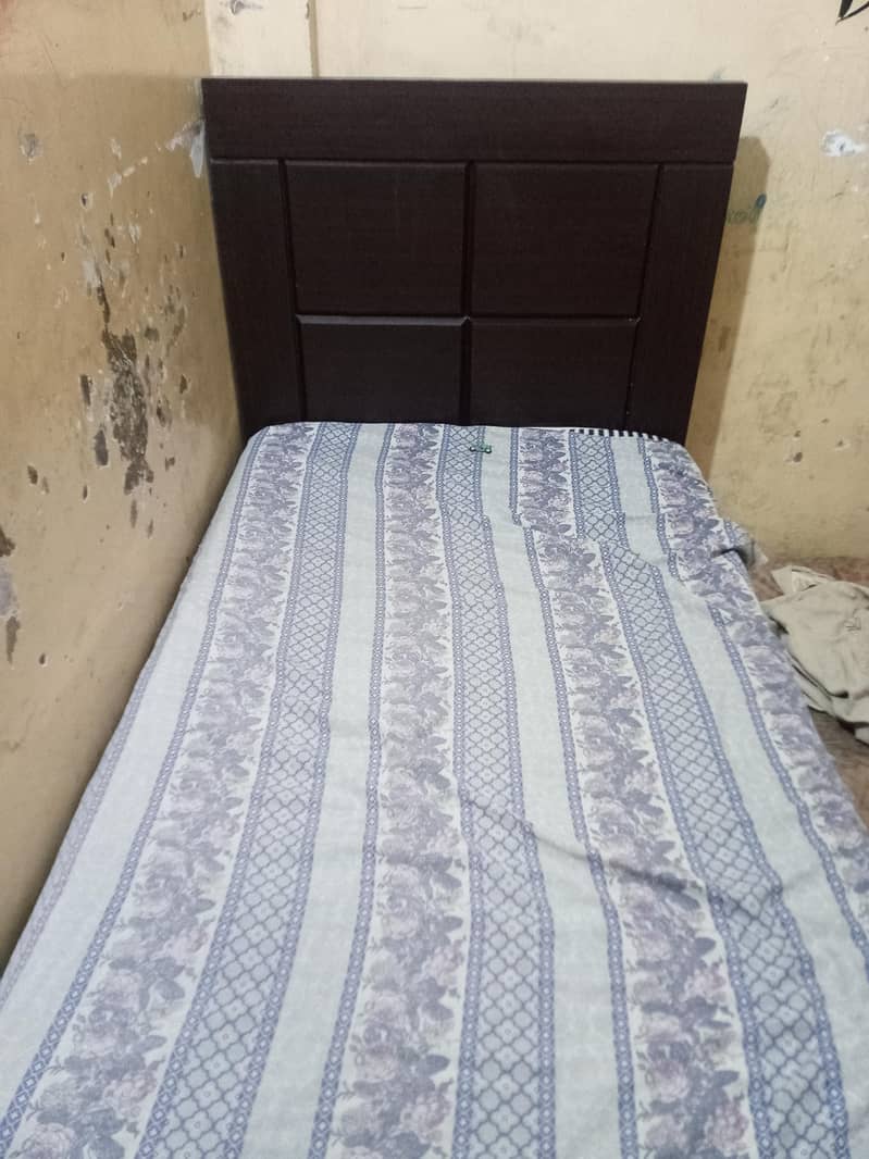 single bed 0