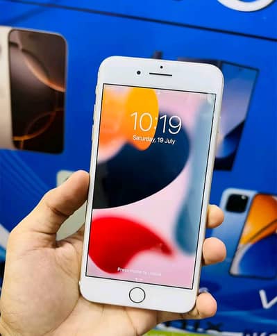 iPhone 7 plus 128gb with box WhatsApp number 0314/67/23/435