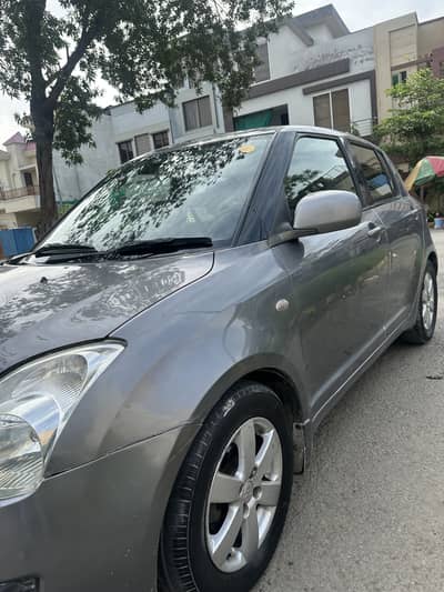 Suzuki Swift 1.3 DLX Abs 2010