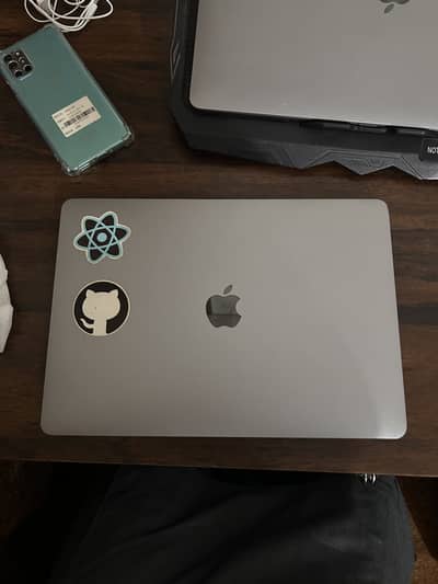 Macbook pro 2017 1tb