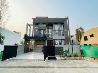 10 Marla House Available For Rent With Gas In Jasmine Block Sector C Bahria Town Lahore