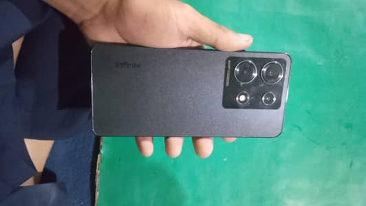 10by10 one hand use 1sal hogya box charger sath no repair no any asu