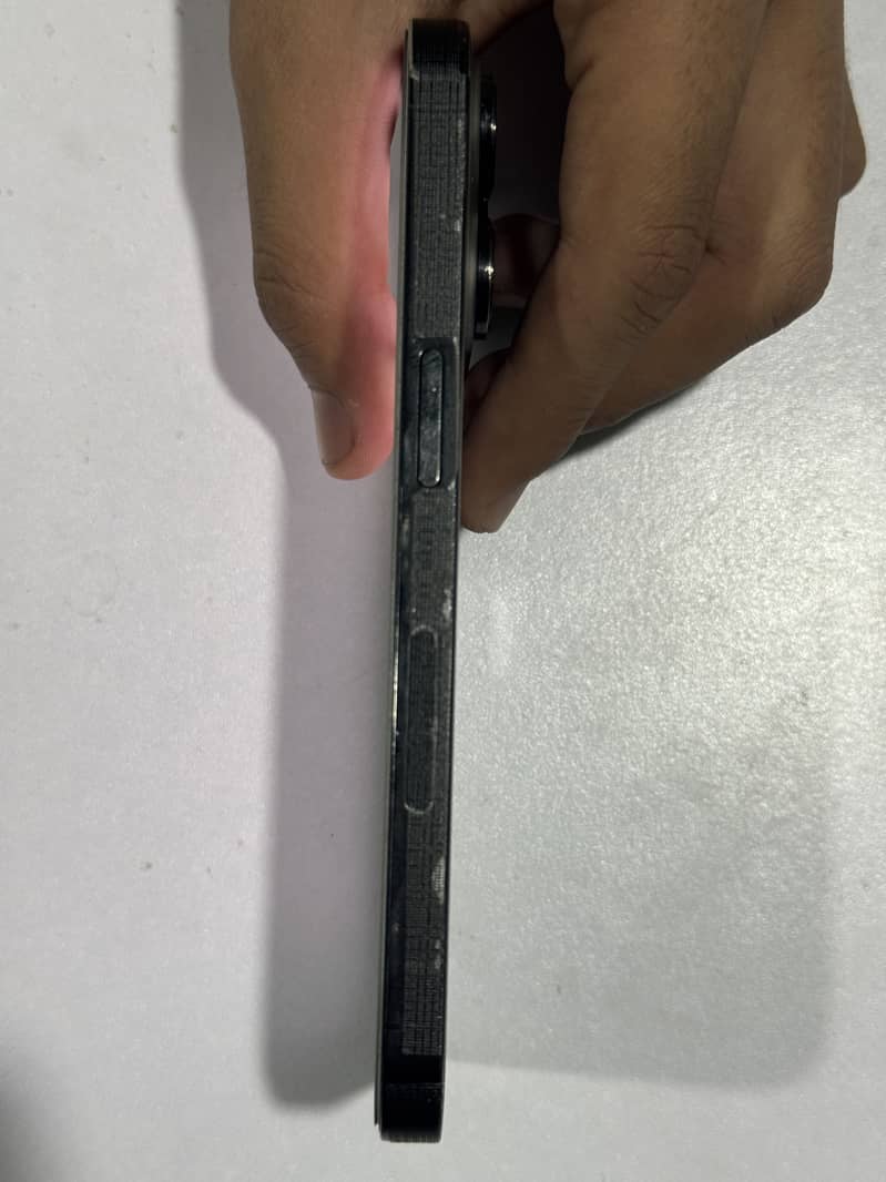 Iphone 14Pro + Device 4