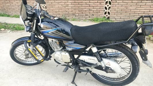 Suzuki GS 150 2014 Model