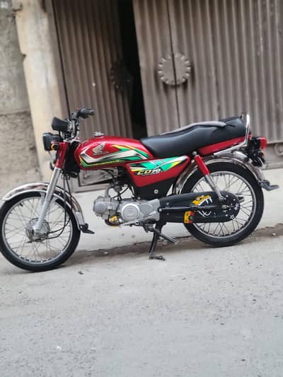 HONDA CD70 2022 MODEL