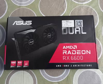 Asus Dual RX 6600 8GB GDDR6 in Mint condition with box