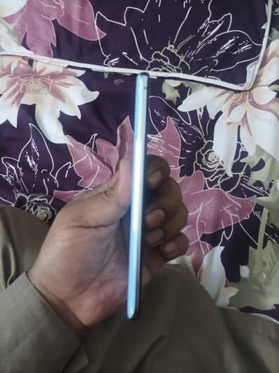 Samsung S20 mint condition