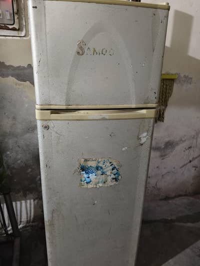 Dawlance mediam size . condition ok