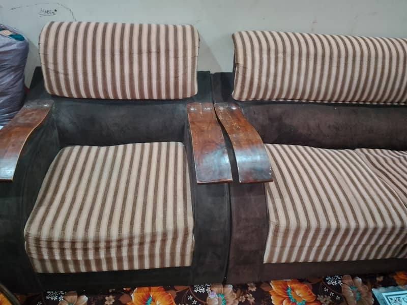 5seater sofa set 0