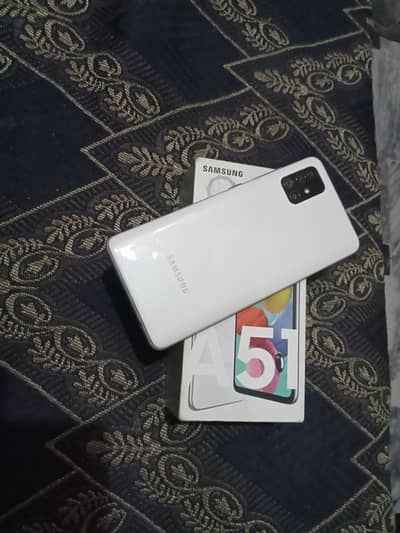exchange possible A51 6/126 dual sim with box contact 03190218358