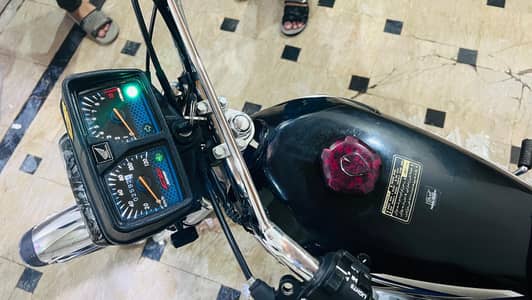 honda 125 black 2025