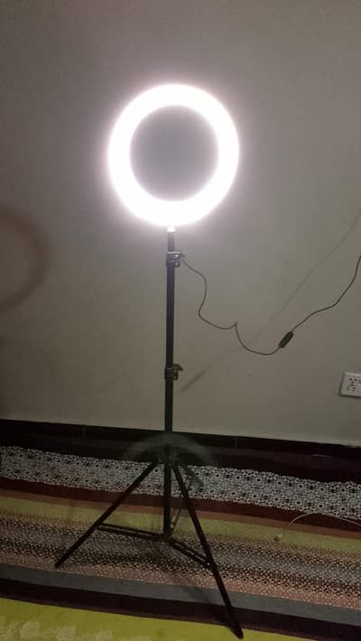 Ring light